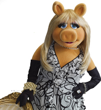 miss-piggy-muppets-movie-2011smaller